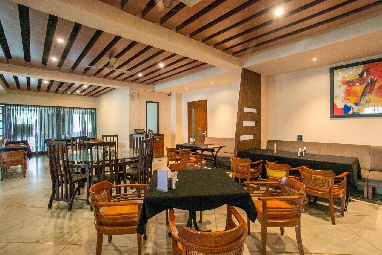 Hotel Oyo 18762 Vaishnavi Residency Bengaluru Zewnętrze zdjęcie