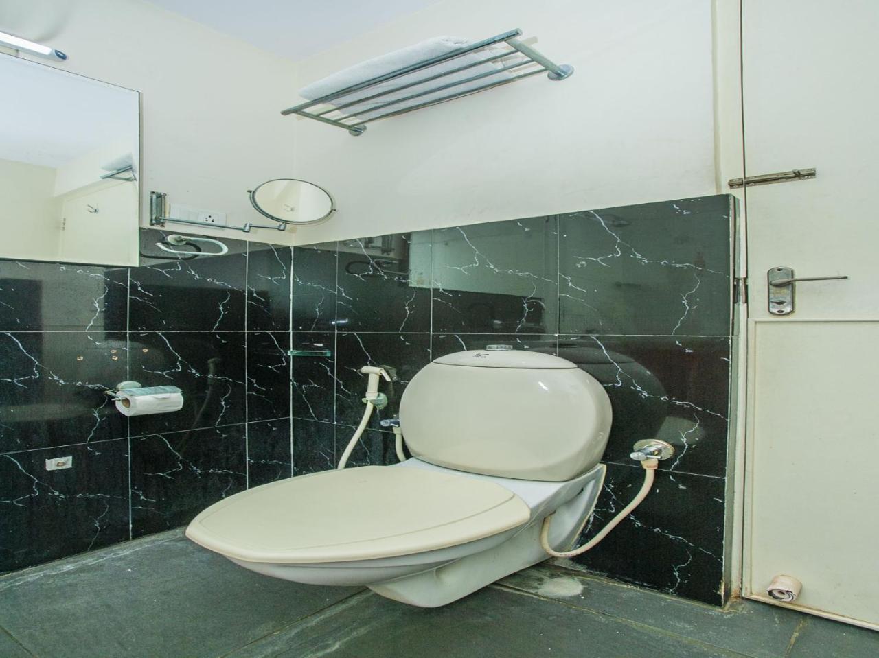 Hotel Oyo 18762 Vaishnavi Residency Bengaluru Zewnętrze zdjęcie